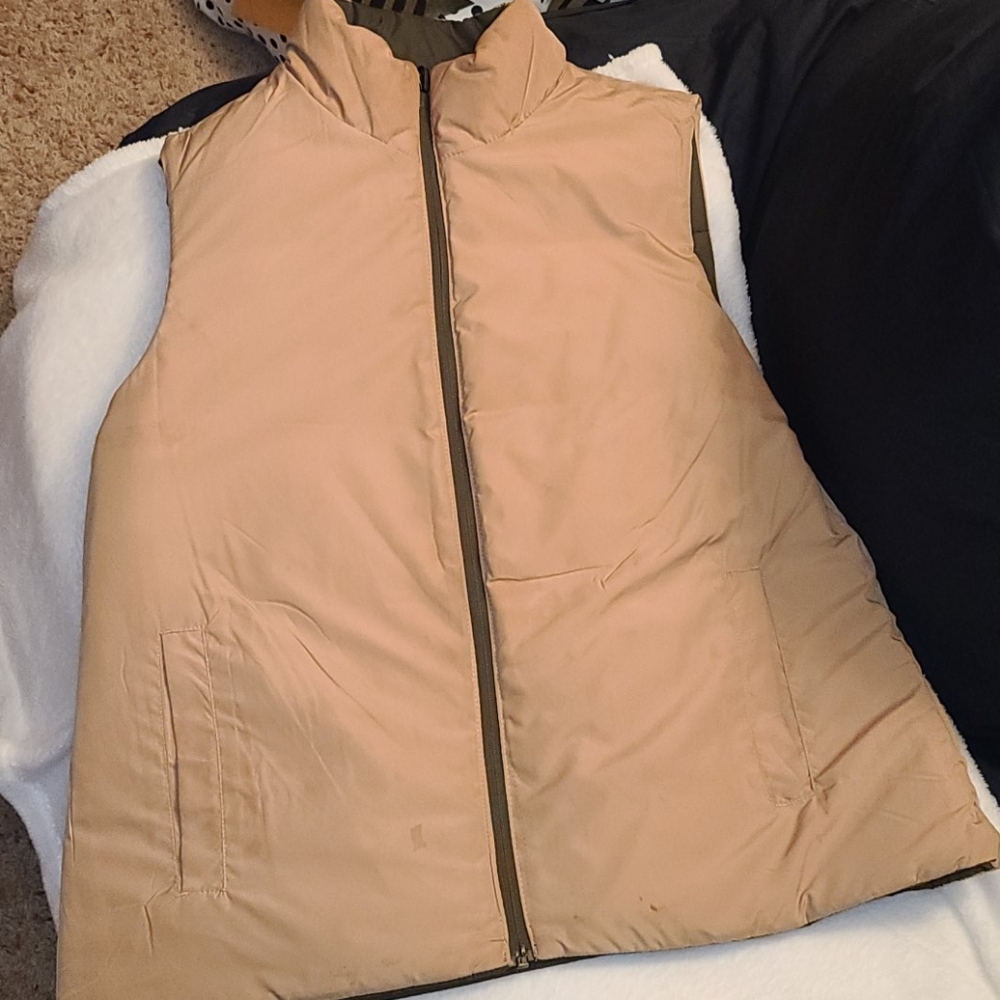 Reversible Vest - Picture 2 of 2